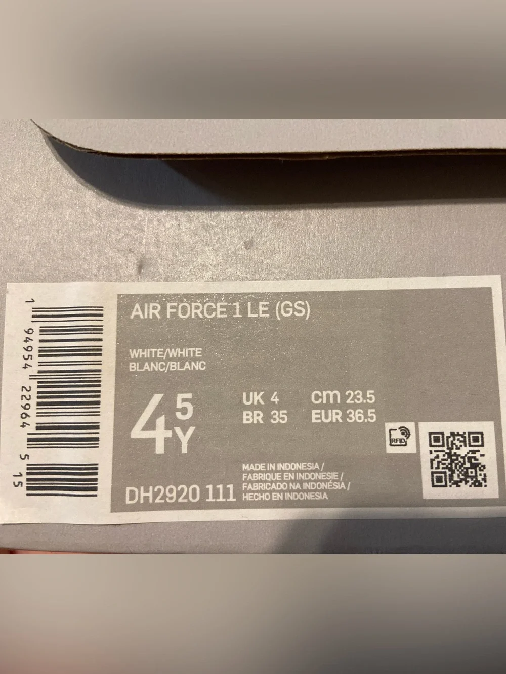 NEW Youth Boys Size 4.5 Nike Air Force 1 White